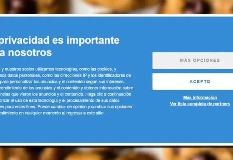 Ilustración conceptual de un cursor haciendo click en un aviso para aceptar cookies, simbolizando el permiso silencioso para la vigilancia de datos personales.