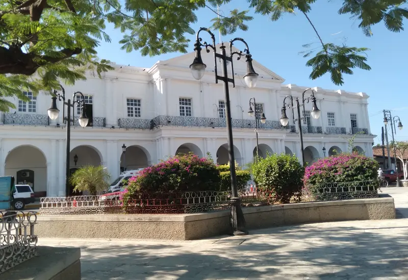 Colectivos en Tehuantepec acusan falta de sensibilidad por un polémico 'kit forense', en medio del grave contexto de desapariciones que vive la región.
