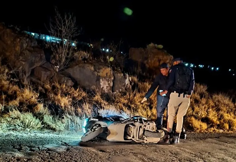 Escena del crimen donde fue ejecutado Carlos N, dueño del bar La Diabla, cerca del basurero de Ciudad Yagul en Tlacolula de Matamoros.