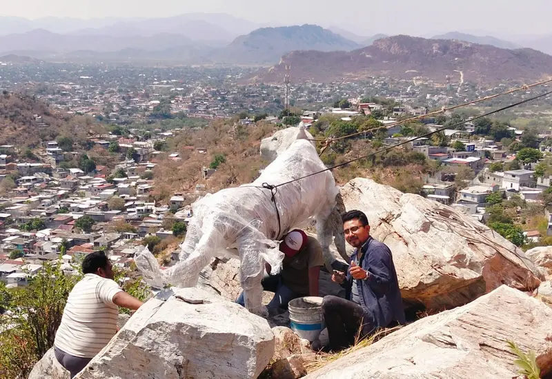 La nueva escultura de un jaguar, inspirada en leyendas zapotecas, será develada en el Cerro del Tigre de Santo Domingo Tehuantepec.