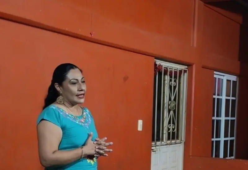 La regidora de Desarrollo Económico de Tehuantepec, Remedios Molina, quien denunció una simulación en la priorización de obras públicas municipales.
