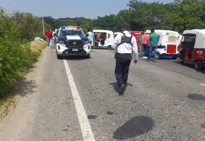 La circulación fue restablecida tras varias horas de afectación vial.