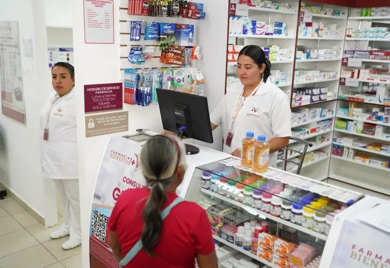 ¿De farmacias fijas a veterinarias móviles? El drástico giro de timón en la salud pública de Oaxaca.
