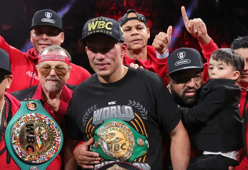 David Benavidez es el nuevo campeón de los pesos crucero