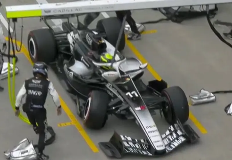 Se rompió la suspensión del Cadillac de Checo Pérez