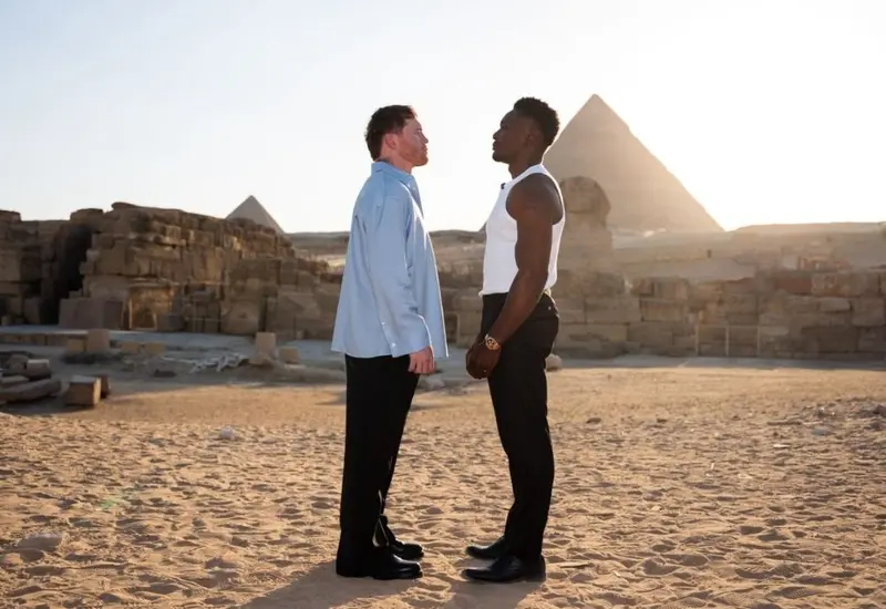 Saúl Álvarez y Christian Mbilli tuvieron su primer cara a cara al pie de las Pirámides de Egipto