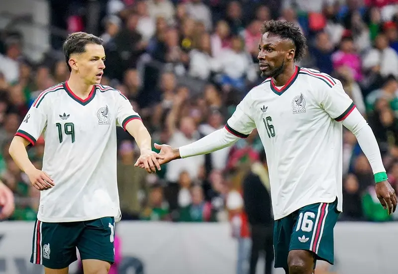 Los naturalizados Álvaro Fidalgo y Julián Quiñones ya se reportaron a los entrenamientos de la Selección Mexicana