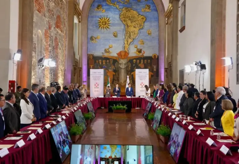 Reunión del Consejo Nacional de Autoridades Educativas (CONAEDU) donde se aprobó por unanimidad el acuerdo de la SEP para concluir el ciclo académico.