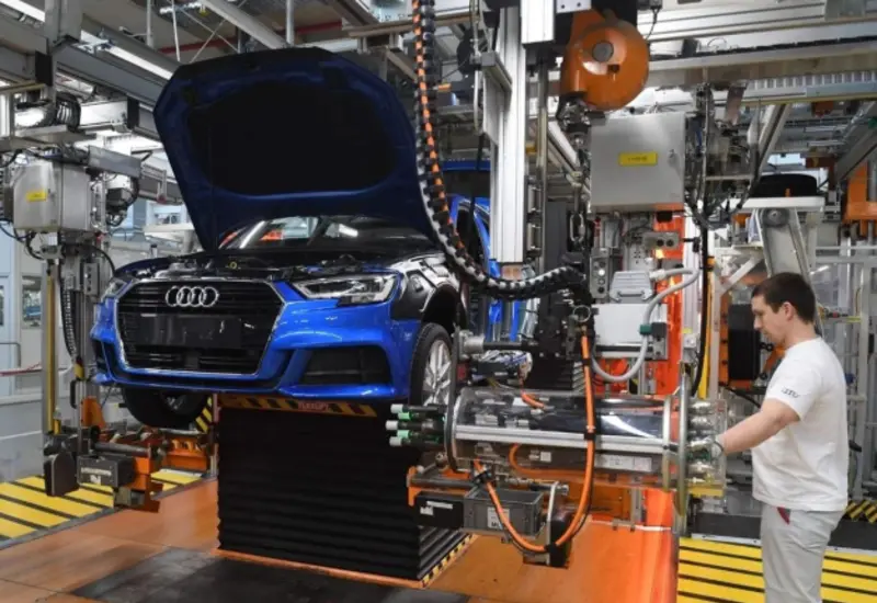 La industria automotriz alemana enfrenta pérdidas millonarias por el alza de aranceles de Estados Unidos, que subirá hasta un 25%.