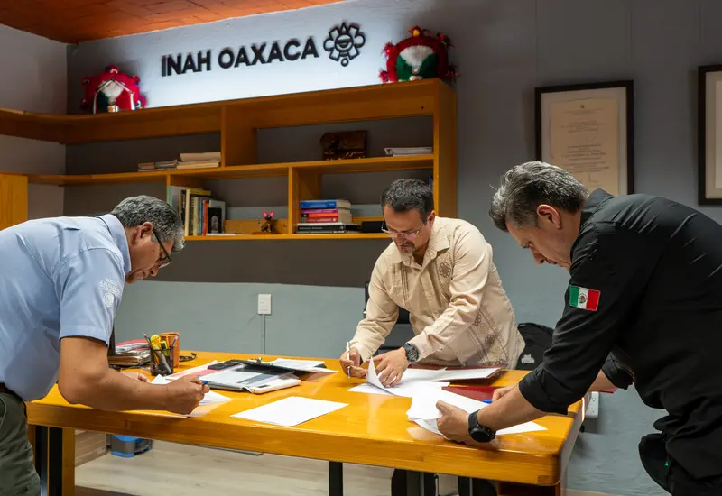 Representantes de Conanp e INAH colaboran en un plan para fortalecer la conservación y difusión del valioso patrimonio bio-cultural de la región.