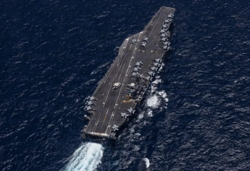 Imagen de los bombardeos de Estados Unidos, realizados por el Centcom, contra instalaciones militares iraníes como respuesta a una ofensiva previa.
