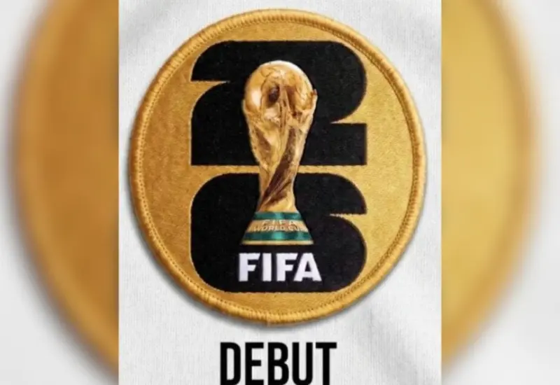 El nuevo parche 'Debut Patch' de la FIFA que portarán en la camiseta los futbolistas debutantes en el Mundial de 2026.