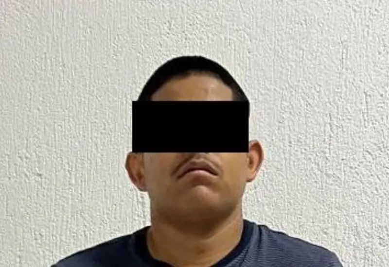 Un hombre es detenido por las autoridades en la región de la Costa, acusado de cometer un delito contra la salud.