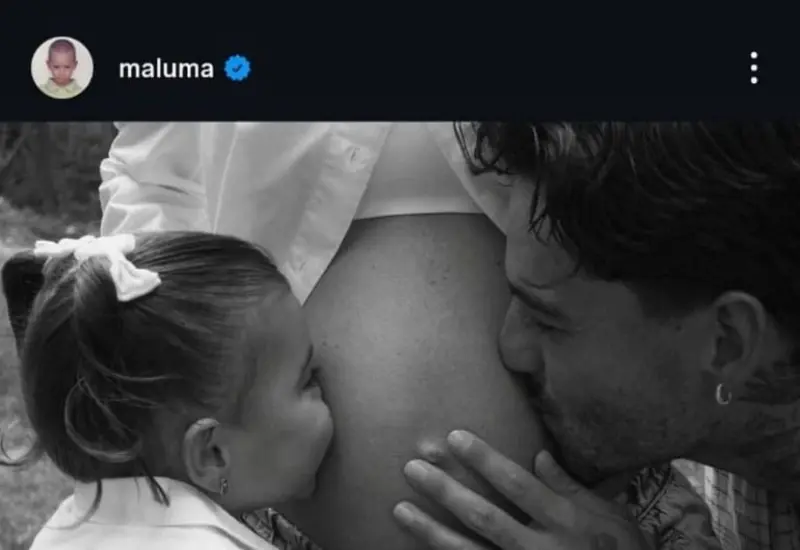 El cantante Maluma en la fotografía con la que confirmó a sus fans que se convertirá en padre por segunda ocasión.