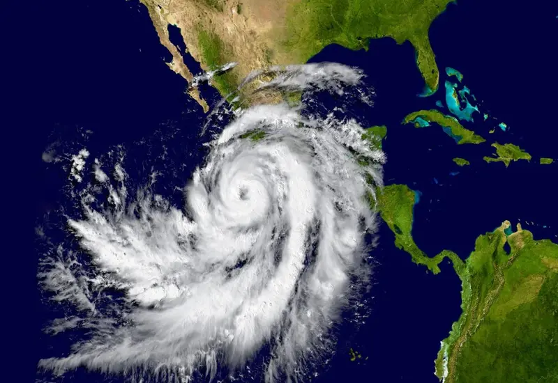 Personal de Protección Civil de Oaxaca en alerta, activando los protocolos de seguridad ante la próxima temporada de lluvias y ciclones en el Pacífico.
