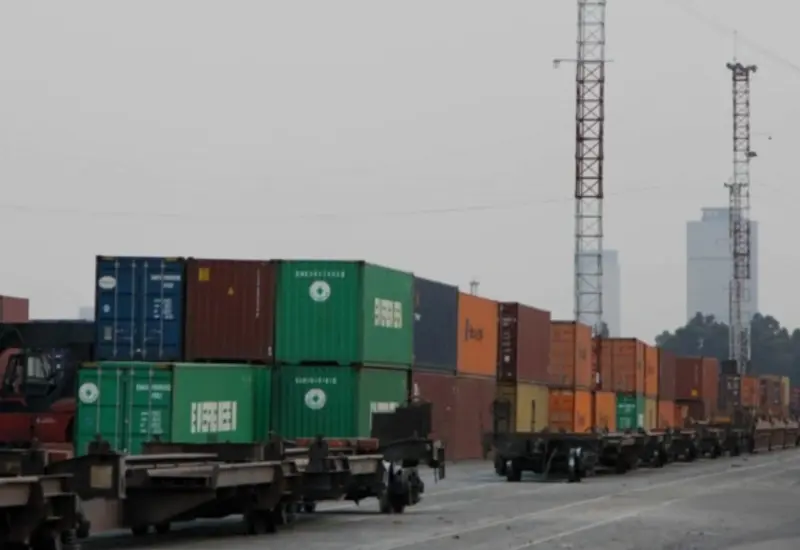 El intercambio comercial entre México y Estados Unidos alcanzó una cifra récord de 231 mil millones de dólares durante el primer trimestre del año.