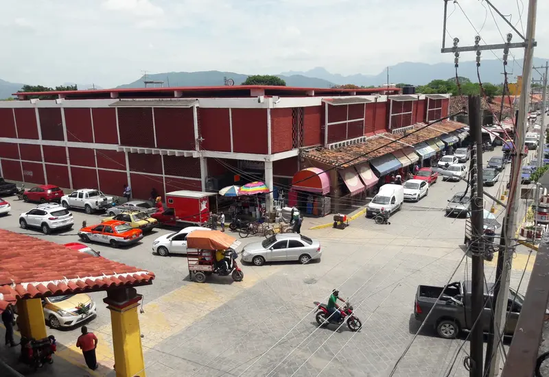 Anuncian la venta conmemorativa por el Día de las Madres en Tehuantepec, una jornada comercial que se realizará el próximo viernes 10 de mayo.
